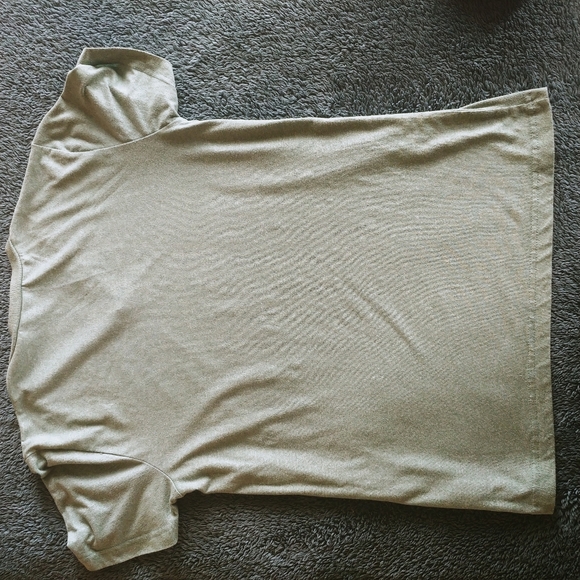 BDG Men's T-shirt - Picture 3 of 5